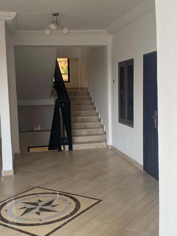 Baffour Apartments Adiebeba 외부 사진