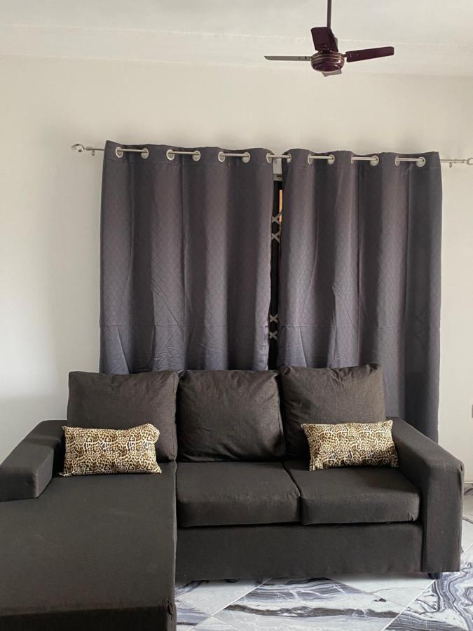 Baffour Apartments Adiebeba 외부 사진