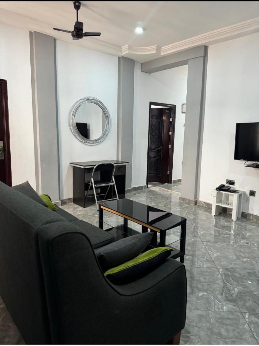 Baffour Apartments Adiebeba 외부 사진