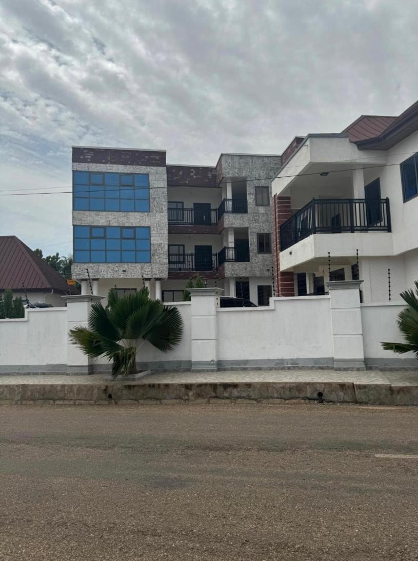 Baffour Apartments Adiebeba 외부 사진