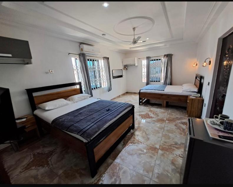 Baffour Apartments Adiebeba 외부 사진