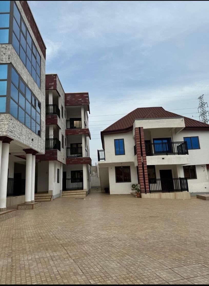 Baffour Apartments Adiebeba 외부 사진