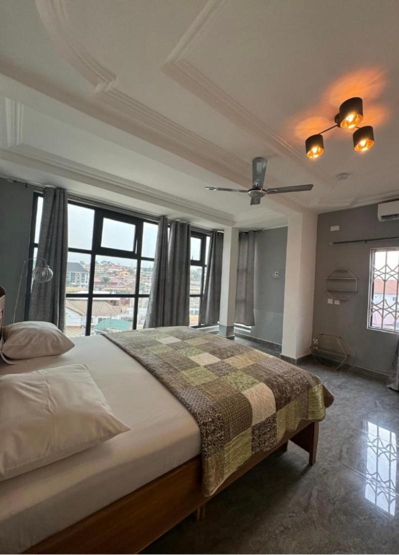 Baffour Apartments Adiebeba 외부 사진